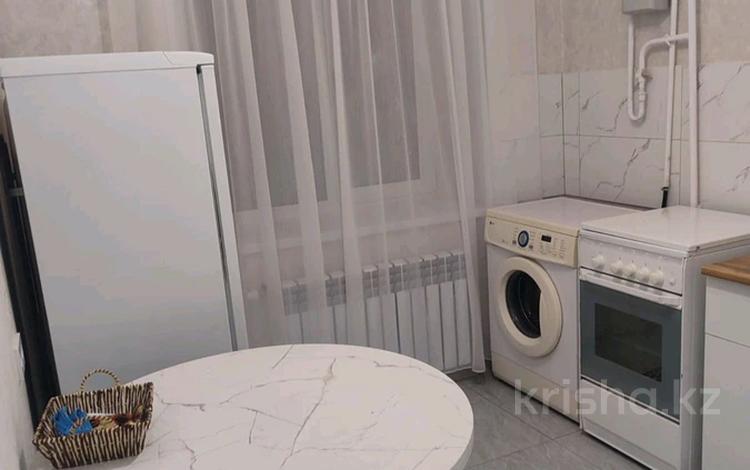 1-комнатная квартира · 30 м² · 2/5 этаж, Кизатова за 130 000 ₸ в Петропавловске — фото 2