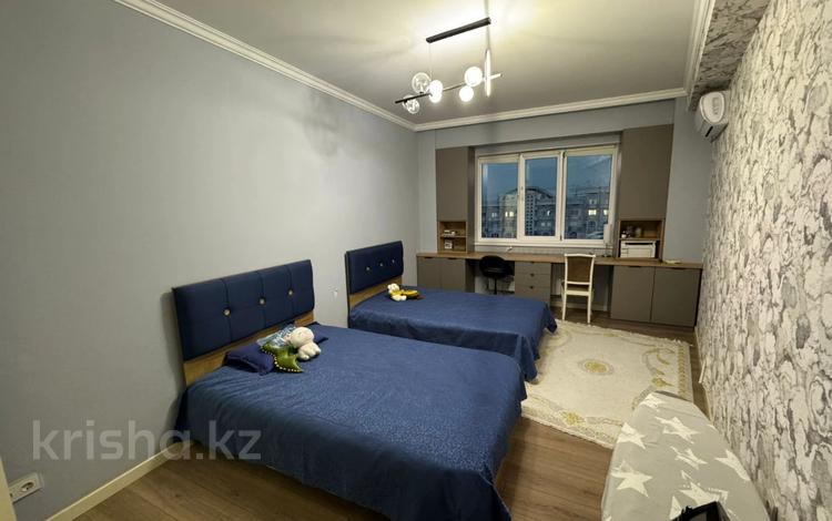 3-комнатная квартира · 100 м² · 17/18 этаж, Навои 208/3 — Торайгырова за 78 млн ₸ в Алматы, Бостандыкский р-н — фото 11