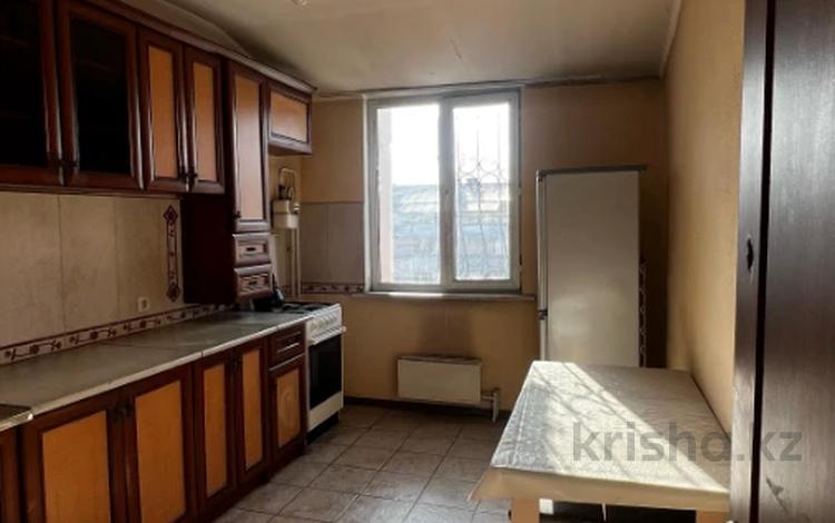 2-бөлмелі пәтер, 65 м², 6/6 қабат ай сайын, мкр Кокжиек, бағасы: 160 000 〒 в Алматы, Жетысуский р-н — фото 5