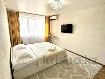 1-комнатная квартира · 40 м² · 4/10 этаж, мкр Кунаева 67/1 — Площадь первого Президента, Жайык самалы за 12 000 ₸ в Уральске