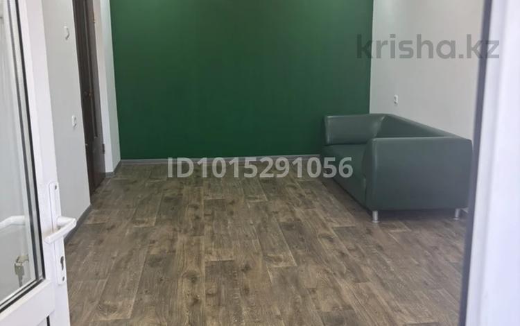 Еркін, кеңселер · 42 м², бағасы: 25 млн ₸ в Уральске, мкр. Зачаганск пгт — фото 2