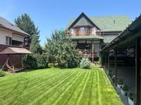 Отдельный дом · 6 комнат · 380 м² · 10 сот., Кенеса Алпысбаева 27б — Глазная клиника «Кравцова» за 170 млн 〒 в 