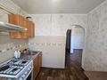 2-бөлмелі пәтер · 45 м² · 2/5 қабат, 21-шағынаудан, Пришахтинск, 21й микрорайон 4, бағасы: 11 млн ₸ в Караганде, Алихана Бокейханова р-н — фото 2