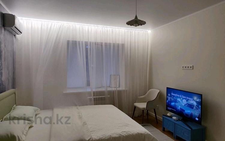 1-комнатная квартира · 46 м² · 3/9 этаж, мкр. Алтын орда 101Б за 13 000 〒 в Актобе — фото 11