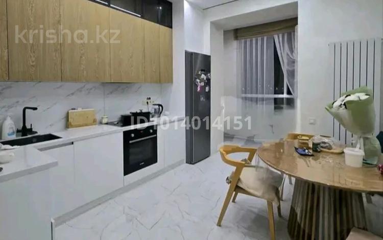 2-комнатная квартира · 63 м² · 8/9 этаж, Шамши Калдаяков 34 за 44.5 млн ₸ в Астане, Сарайшык р-н — фото 2