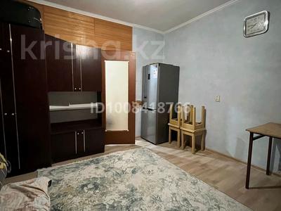 2-бөлмелі пәтер · 65 м² · 2/2 қабат, мкр Алмагуль, Ходжанова 55/1-2 — Академгородок, бағасы: 255 000 〒 в Алматы, Бостандыкский р-н