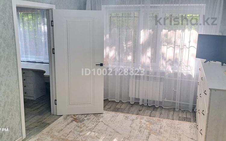 2-комнатная квартира · 47 м² · 1/5 этаж, Мустафина — Мустафина-Назарбаева за 19 млн 〒 в Караганде, Казыбек би р-н — фото 2