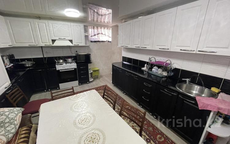 Отдельный дом • 3 комнаты • 111 м² • 6 сот., Балпык би 283 за 27 млн 〒 в Талдыкоргане — фото 2
