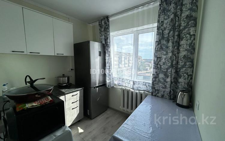 3-бөлмелі пәтер · 59 м² · 5/5 қабат, 342 квартал 14, бағасы: 230 000 ₸ в Семее — фото 2