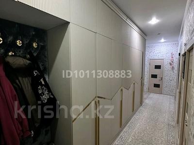 3-бөлмелі пәтер · 94 м² · 6/8 қабат, 35-мкр 5 — КазНиПи, бағасы: 30 млн ₸ в Актау
