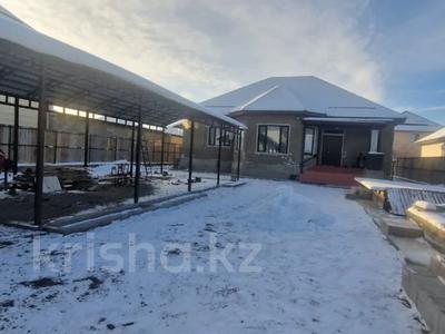 Отдельный дом • 6 комнат • 180 м² • 9 сот., Жастар-1 541 за 50 млн 〒 в Талдыкоргане, мкр Жастар