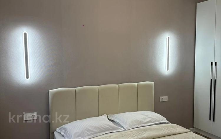 2-комнатная квартира · 52 м² · 8/15 этаж, Жандосова 94/8 за 25 000 ₸ в Алматы, Бостандыкский р-н — фото 2