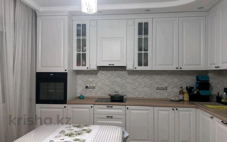 3-бөлмелі пәтер · 94.1 м² · 6/6 қабат, Республики 18Б — Жангельдина, бағасы: 33.5 млн ₸ в Косшы — фото 2