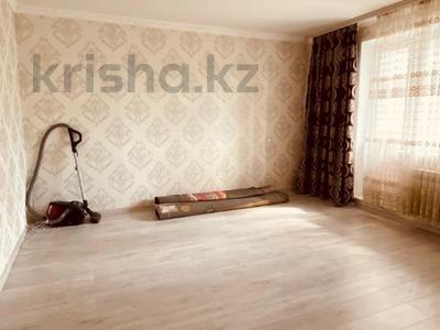 3-бөлмелі пәтер · 70 м² · 4/10 қабат, Голубые пруды ш/а., бағасы: 25.5 млн ₸ в Караганде, Алихана Бокейханова р-н