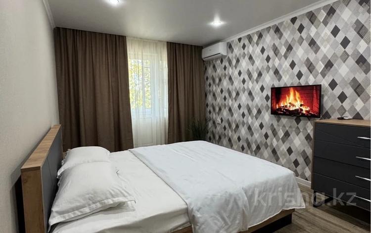 1-комнатная квартира · 36 м² · 1/3 этаж, Акын Сара за 2 500 〒 в Талдыкоргане — фото 2
