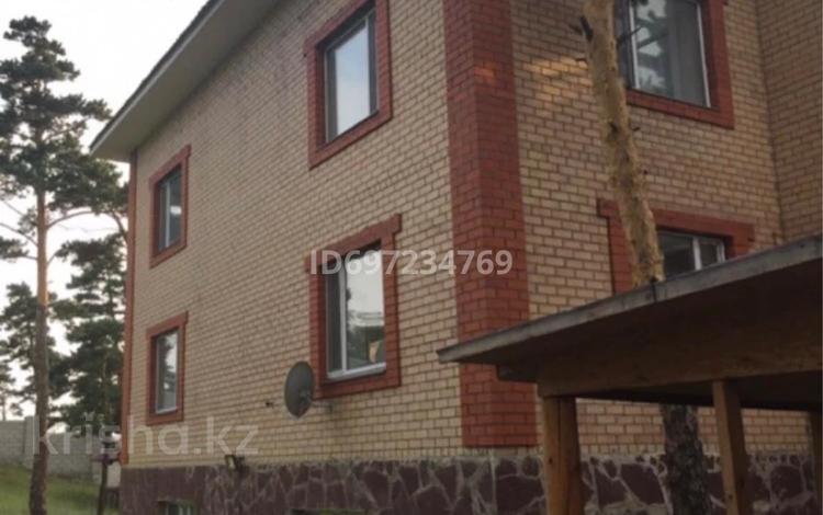 Отдельный дом · 8 комнат · 350 м² · 24 сот., Абая 26 за 185 млн 〒 в Бурабае — фото 8