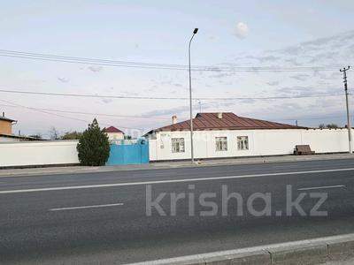 Отдельный дом · 9 комнат · 300 м² · 28 сот., Жібек Жолы 13 за ~ 100 млн 〒 в Туркестане