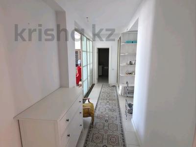 3-бөлмелі пәтер · 100 м² · 6/9 қабат, Крупская 24В, бағасы: 300 000 ₸ в Атырау