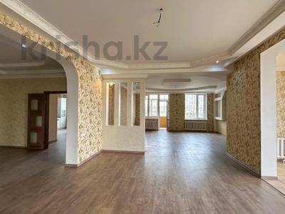 4-комнатная квартира · 238 м² · 1/5 этаж, Каратал за 93 млн ₸ в Талдыкоргане