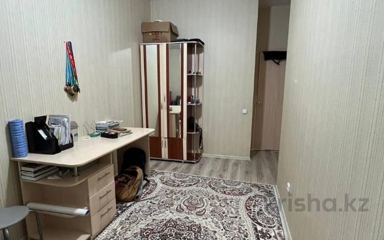 3-комнатная квартира · 80.3 м² · 6/6 этаж, Юбилейный 35 за 28 млн 〒 в Костанае — фото 2