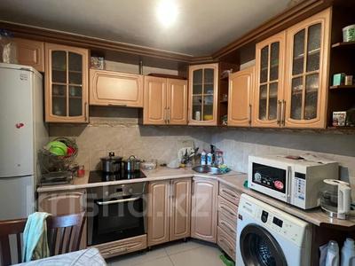 3-комнатная квартира · 70 м² · 2/5 этаж, Льва Толстого 9 за 26 млн 〒 в Усть-Каменогорске