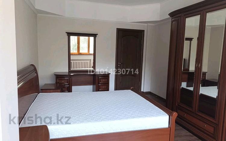 4-комнатная квартира · 80 м² · 3/5 этаж, Макатаева 73 — Панфилова за 25 000 ₸ в Алматы, Алмалинский р-н — фото 2