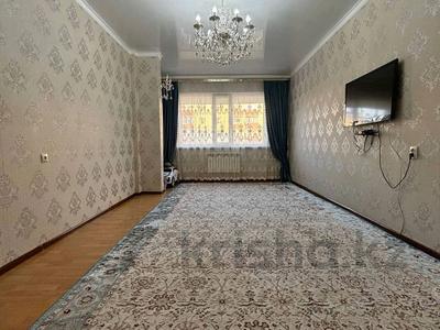 3-комнатная квартира · 88 м² · 1/5 этаж, З. Шукурова 98В за 25 млн ₸ в 