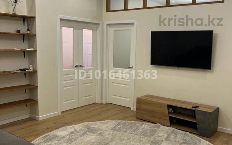 3-комнатная квартира · 100 м² · 3/7 этаж, 16-й мкр 41 за 350 000 ₸ в Актау — фото 7