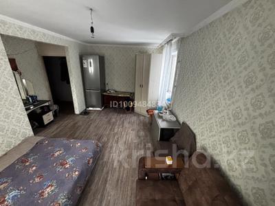 1-бөлмелі пәтер · 30 м² · 1/5 қабат, 20 квартал 1 — Кабанбай батыра и Кутжанова, бағасы: 12.5 млн ₸ в Семее