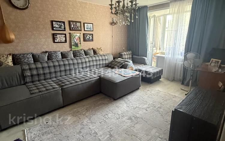2-бөлмелі пәтер · 52 м² · 4/5 қабат, Комарова 12/1, бағасы: 9.5 млн ₸ в Алтае — фото 2
