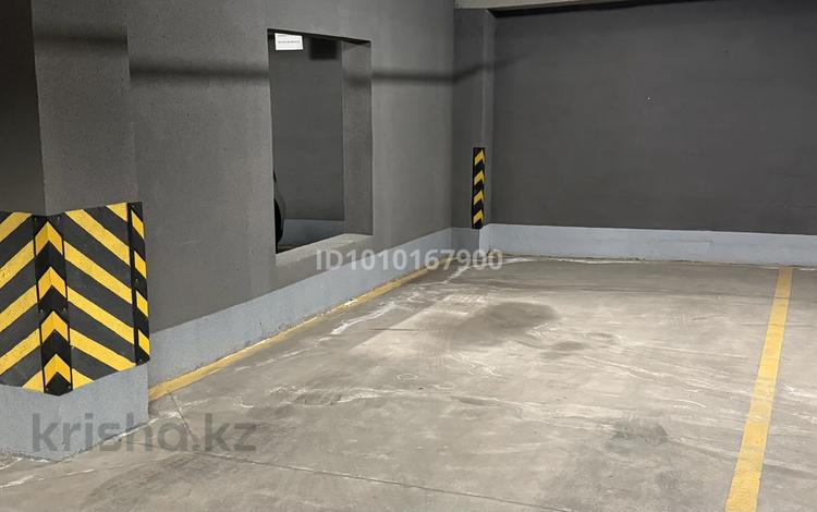 Паркинг · 26 м² · Аль-Фараби 41 — Сейфуллина за 40 000 〒 в Алматы, Бостандыкский р-н — фото 2
