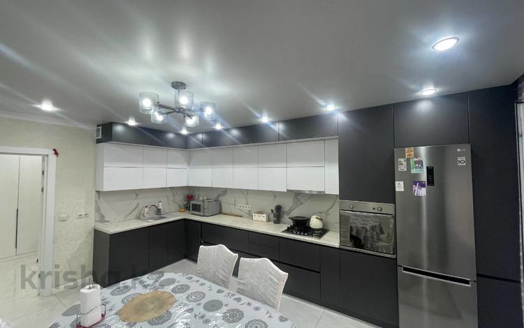 4-комнатная квартира · 130.6 м² · 4/9 этаж, Мкр. Береке 52 за 65 млн ₸ в Костанае — фото 2