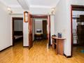 3-комнатная квартира, 80.7 м², 5/5 этаж помесячно, Самал-1 35 за 300 000 〒 в Алматы — фото 4