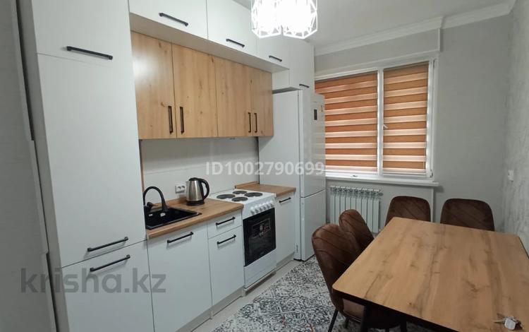 2-комнатная квартира · 60 м² · 10/12 этаж, 9 28/1 — Тұран мол за 130 000 〒 в Туркестане — фото 2