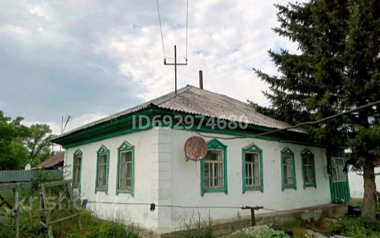 Отдельный дом · 4 комнаты · 60 м², Матросова 25 — Города за 6 млн ₸ в Уварово — фото 2
