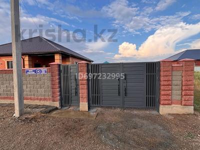 Отдельный дом · 5 комнат · 185 м² · 10 сот., жилой массив Жанаконыс-2, Жылы уя — Возле трассы за 48 млн ₸ в Актобе