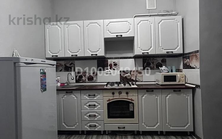 1-комнатная квартира · 42 м² · 3/5 этаж, мкр Женис 30 за 18 млн 〒 в Уральске — фото 2