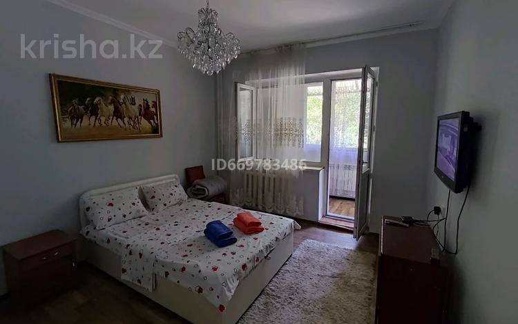 1-комнатная квартира · 42 м² · 2/9 этаж, мкр Аксай-4 56 за 12 000 〒 в Алматы, Ауэзовский р-н — фото 2