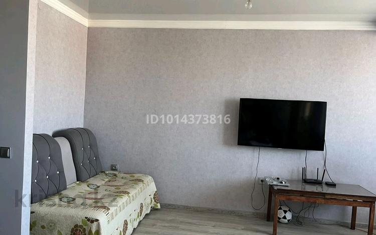 2-бөлмелі пәтер · 60 м², Жунисова 4/1-18, бағасы: 32 млн ₸ в Алматы, Наурызбайский р-н — фото 2