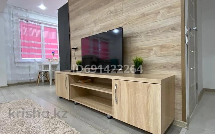 1-комнатная квартира · 33 м² · 1/5 этаж, Севастопольская 22 за 14 000 ₸ в Усть-Каменогорске, Ульбинский — фото 2