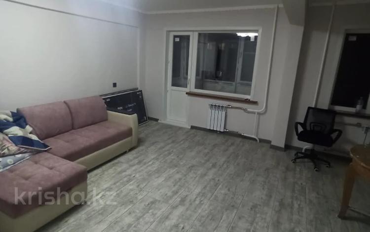 3-бөлмелі пәтер · 65 м² · 4/5 қабат, Бурова 15, бағасы: 28 млн ₸ в Усть-Каменогорске — фото 2