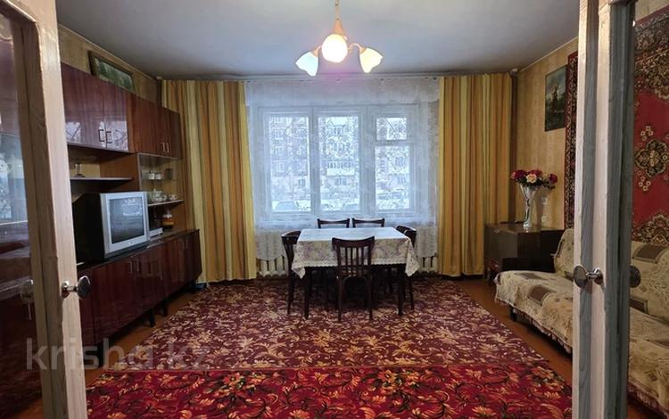 3-комнатная квартира · 64.7 м² · 1/9 этаж, мкр Юго-Восток, Язева 10 за 20.3 млн ₸ в Караганде, Казыбек би р-н — фото 2