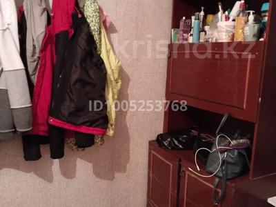 1-комнатная квартира · 10.2 м² · 5/5 этаж, Бульвар Гагарина 6/2 за 3.5 млн 〒 в Усть-Каменогорске