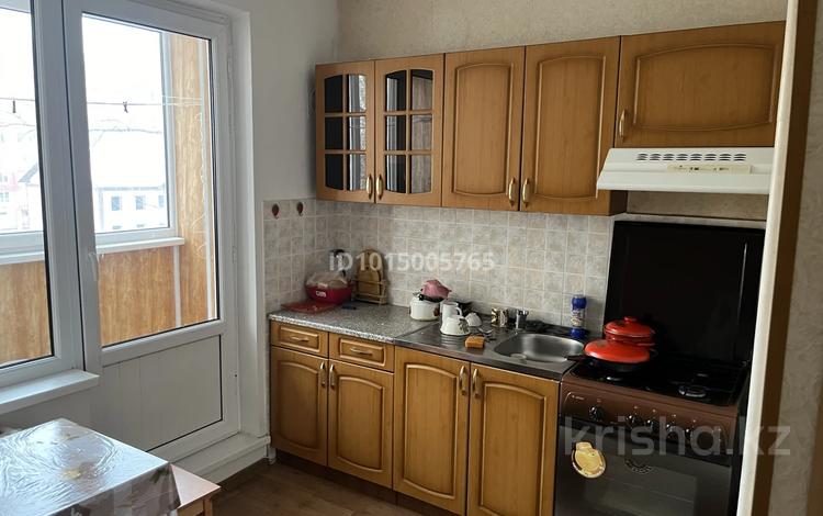 2-бөлмелі пәтер · 55 м² · 4/9 қабат, 5 микрорайон 17, бағасы: 130 000 ₸ в Аксае — фото 7