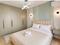 3-комнатная квартира · 57.1 м² · 8/18 этаж, Утепова 31 за 55 млн ₸ в Алматы, Бостандыкский р-н
