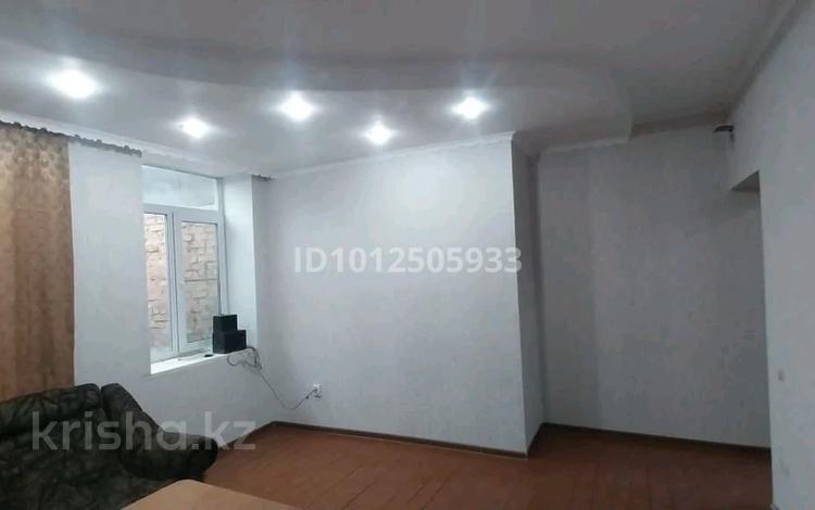 Жеке үй · 2 бөлме · 40 м² · 1 жүзд., Центральная 24 10, бағасы: 5.5 млн ₸ в Усть-Каменогорске — фото 2