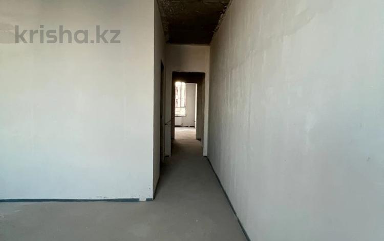 3-бөлмелі пәтер · 92 м² · 8/12 қабат, мкр Нурсая, Акберен 4/1, бағасы: 47 млн ₸ в Атырау — фото 2