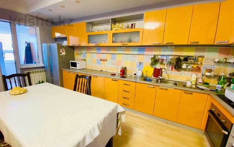 2-комнатная квартира · 65 м² · 13/18 этаж, Туркестан 2 за 30.9 млн ₸ в Астане, Есильский р-н — фото 2