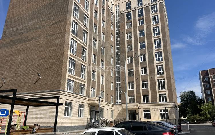 3-комнатная квартира, 94.6 м², 1/10 этаж, мкр Юго-Восток, Степной 4 23/2 — Тц Алмаз