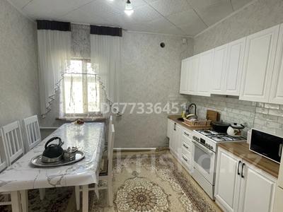 Отдельный дом · 3 комнаты · 76.3 м² · 5 сот., Байтуганова 10 — Алдабергенова Уалиханова за 20 млн ₸ в Талдыкоргане, мкр Мушелтой
